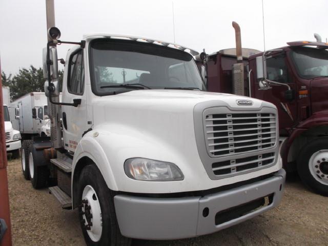 Image #1 (2012 FREIGHTLINER M2 T/A 5TH WHEEL)
